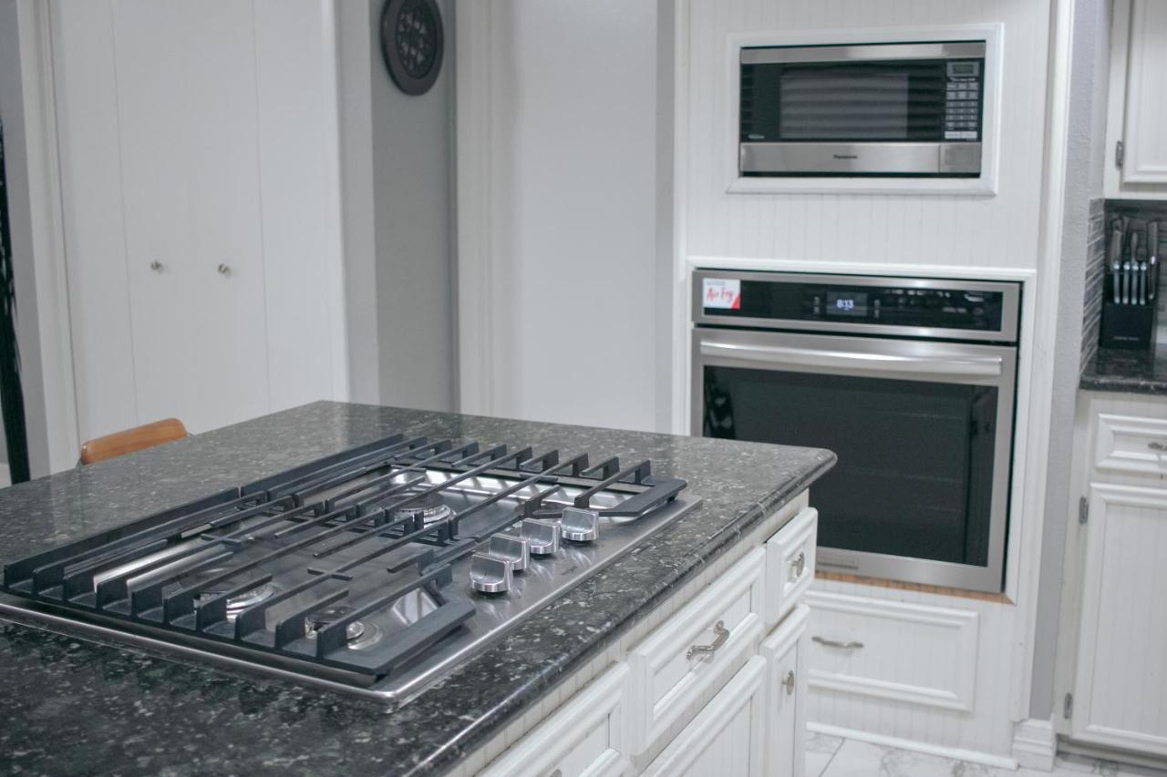 1976Houstongem Luminous Pvtpool & Hottub Dt20Mins For Lrg Families 6Beds 2Bath Villa Exterior photo